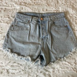 wild Fable Distressed Light Wash High Rise Jean Shorts SKU 43